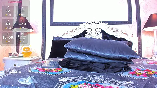 ImSophiie online show from January 18, 12:57 am