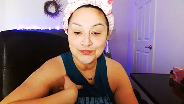 AlyssiaAmoreXO online show from July 9, 4:22 pm