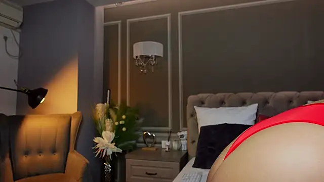 AnnieStylesx online show from September 19, 3:52 am