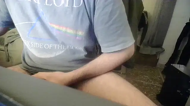 Snapshot of sbrodo96 chatting on December 17, 8:37 pm sbrodo96 online show from December 17, 8:37 pm