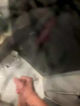 lescro95  online show from November 11, 11:05 pm