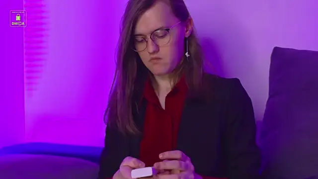 YukoFanee online show from March 17, 10:17 am