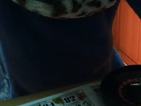 VeneRed online show from November 16, 5:02 am