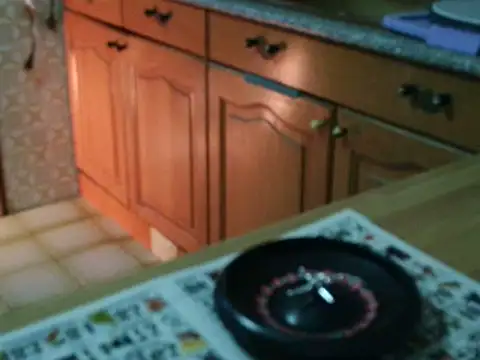 VeneRed online show from November 19, 6:30 pm