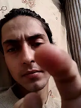 Snapshot of fantasticdickandballsss chatting on January 19, 7:23 am fantasticdickandballsss online show from January 19, 7:23 am