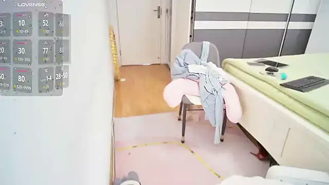 Snapshot of CN-Shanshan chatting on January 14, 1:33 am CN-Shanshan online show from January 14, 1:33 am