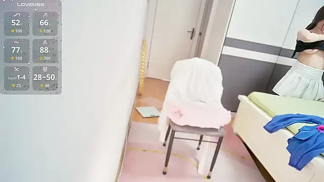 Snapshot of CN-Shanshan chatting on March 3, 12:50 am CN-Shanshan online show from March 3, 12:50 am