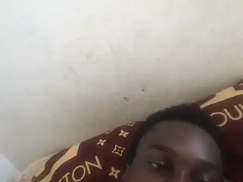 ALBERTTTTTTTTTTTTTTTTT online show from March 14, 9:26 am