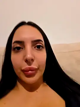 TiffanyPeretz online show from November 18, 3:38 pm