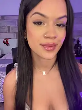 Alisha-Bond online show from December 3, 2:25 am