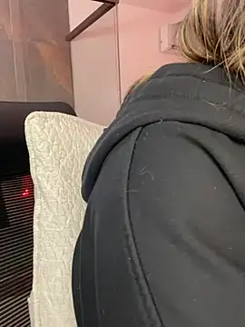 Alisha-Bond online show from January 6, 12:59 am