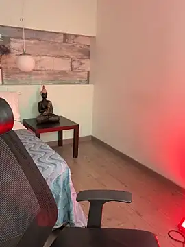 Alisha-Bond online show from January 16, 3:23 am