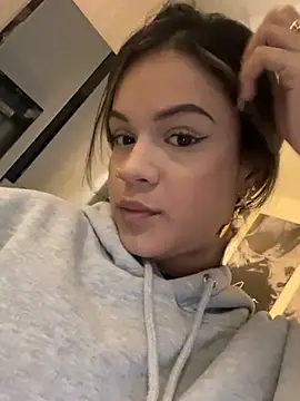 Alisha-Bond online show from February 7, 11:03 pm