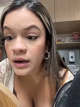 Alisha-Bond online show from September 9, 11:04 pm