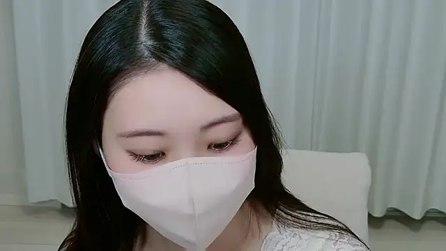 yuki room online show from November 27, 1:02 pm