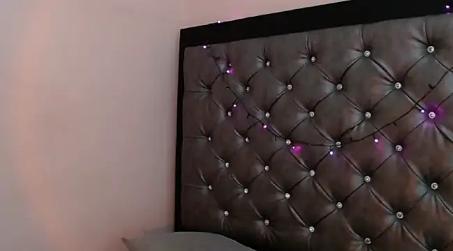 ToshiaKimich online show from March 14, 3:36 pm