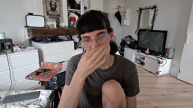 CeriseLapine online show from November 1, 12:07 pm