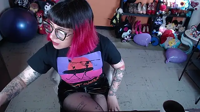 MissMiia2 online show from October 13, 2:06 pm