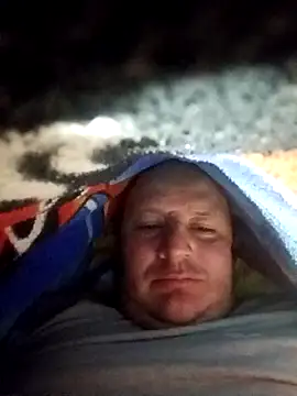 Snapshot of gato- chatting on December 15, 4:51 am gato- online show from December 15, 4:51 am