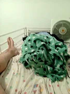 Snapshot of gato- chatting on November 7, 12:27 pm gato- online show from November 7, 12:27 pm