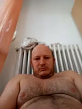 Snapshot of gato- chatting on April 16, 3:35 pm gato- online show from April 16, 3:35 pm