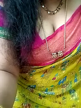 Snapshot of your-sameera chatting on February 12, 5:37 am your-sameera online show from February 12, 5:37 am