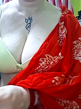 Snapshot of Raja_Ranii chatting on June 25, 2:00 am Raja Ranii online show from June 25, 2:00 am