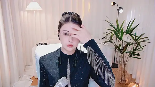 Daisy7 11 online show from January 7, 1:13 pm