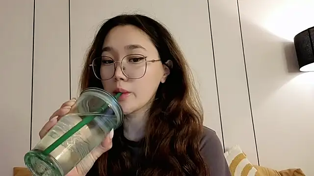 Jennatyan online show from June 17, 3:53 am