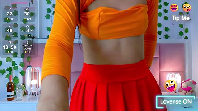 Snapshot of kaily_sweet1 chatting on March 23, 11:14 am kaily sweet1 online show from March 23, 11:14 am