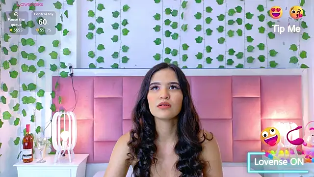 Snapshot of kaily_sweet1 chatting on April 13, 11:27 am kaily sweet1 online show from April 13, 11:27 am