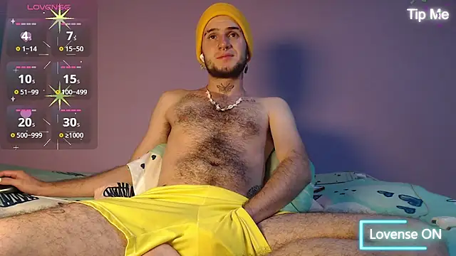 Dante Bear  online show from October 11, 9:24 pm