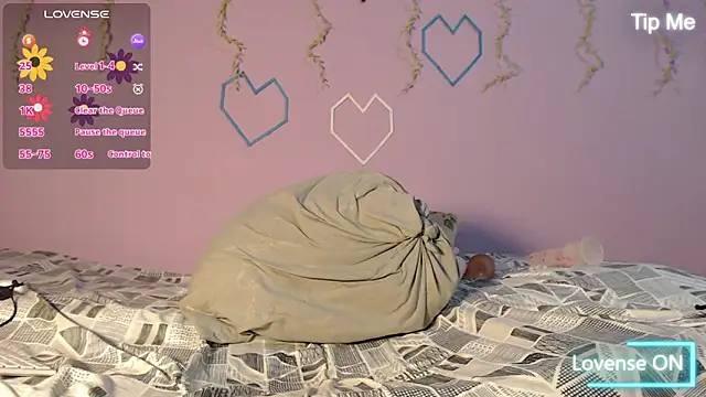 Snapshot of Dante_Bear_ chatting on February 13, 11:17 am Dante Bear online show from February 13, 11:17 am