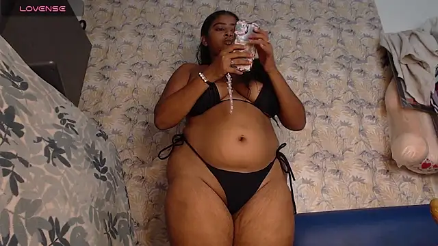 LaCrespaHerrera online show from October 10, 11:15 pm