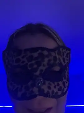 Snapshot of Lyannabuena69 chatting on December 24, 3:05 am Lyannabuena69 online show from December 24, 3:05 am