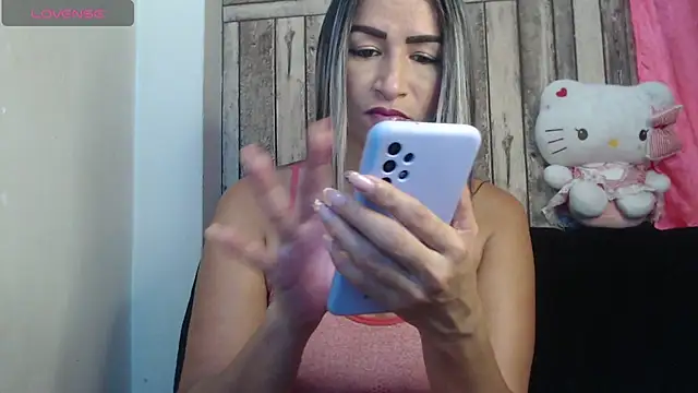 Snapshot of rosa_pretty chatting on October 18, 8:59 am rosa pretty online show from October 18, 8:59 am