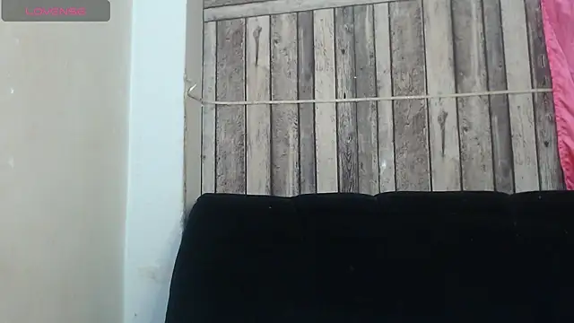 Snapshot of rosa_pretty chatting on December 5, 9:40 am rosa pretty online show from December 5, 9:40 am