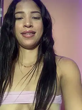 Snapshot of Nicole_cute1 chatting on December 11, 8:04 am Nicole cute1 online show from December 11, 8:04 am