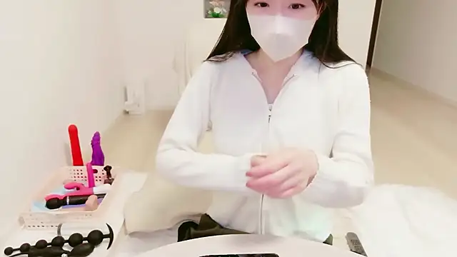 IORio2 online show from April 2, 5:54 pm