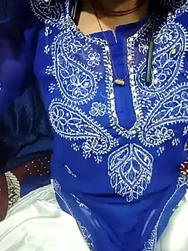 kaveerpooja947 online show from March 25, 5:08 pm