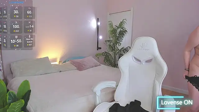 Colleen Blake online show from February 4, 4:02 pm