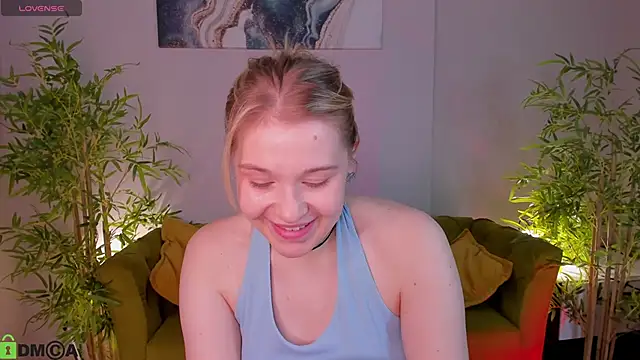 Snapshot of Colleen_Blake chatting on June 10, 5:12 pm Colleen Blake online show from June 10, 5:12 pm