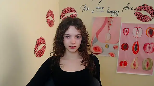  SusieSu  online show from February 17, 1:10 pm