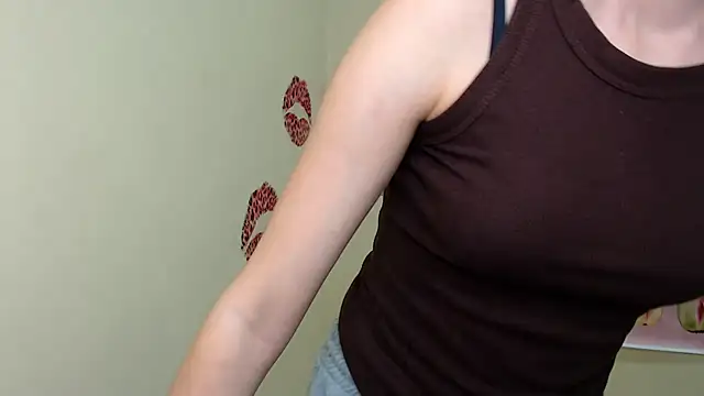  SusieSu  online show from February 25, 4:10 pm