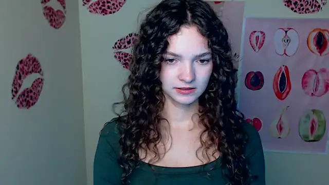  SusieSu  online show from October 4, 7:01 pm