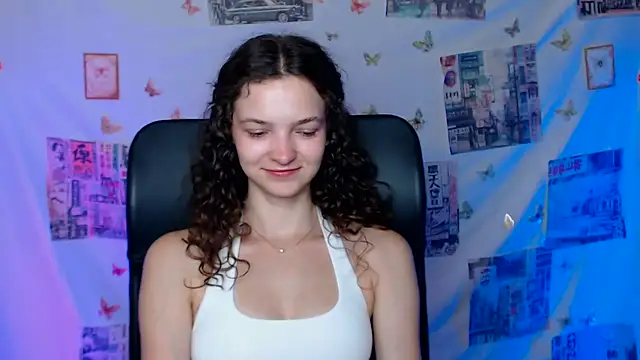  SusieSu  online show from June 24, 6:23 am
