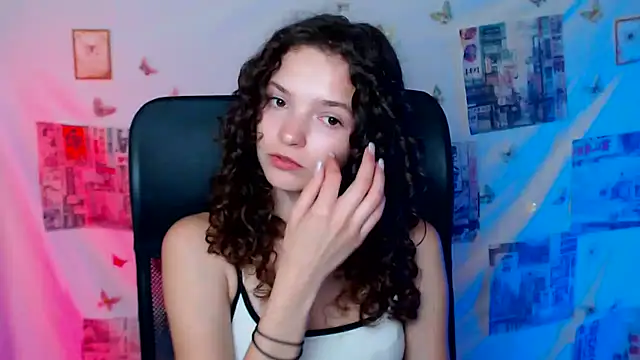  SusieSu  online show from July 1, 5:56 pm