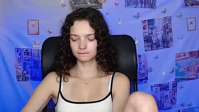  SusieSu  online show from July 12, 6:26 am