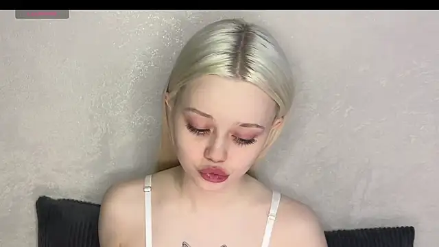 Snapshot of SusieEvans chatting on December 14, 2:21 pm SusieEvans online show from December 14, 2:21 pm