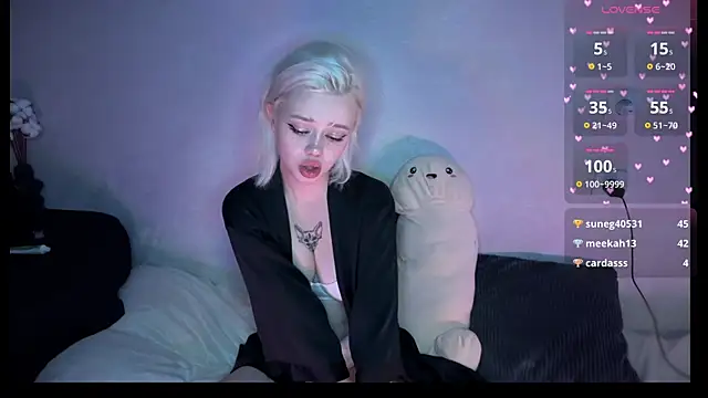 Snapshot of SusieEvans chatting on September 14, 9:25 pm SusieEvans online show from September 14, 9:25 pm